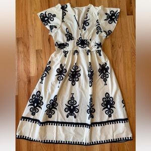 Chic Black and White Patterned Maxi Dress